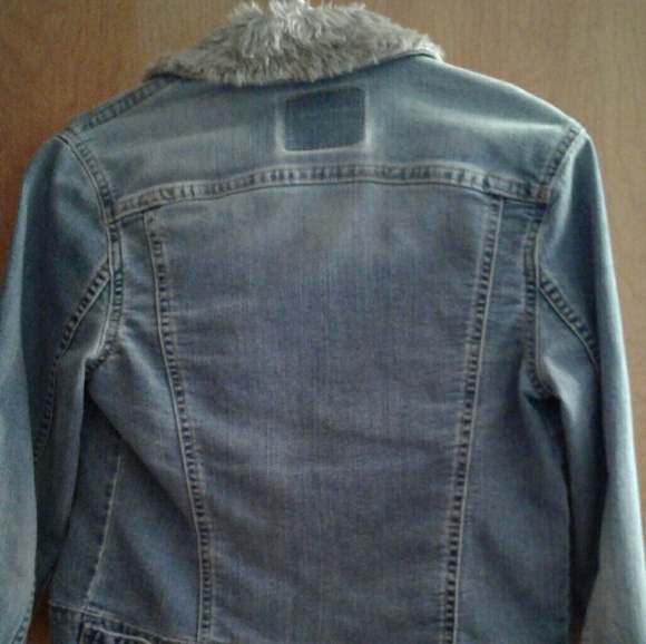 Levi Jean jacket - Picture 2 of 4